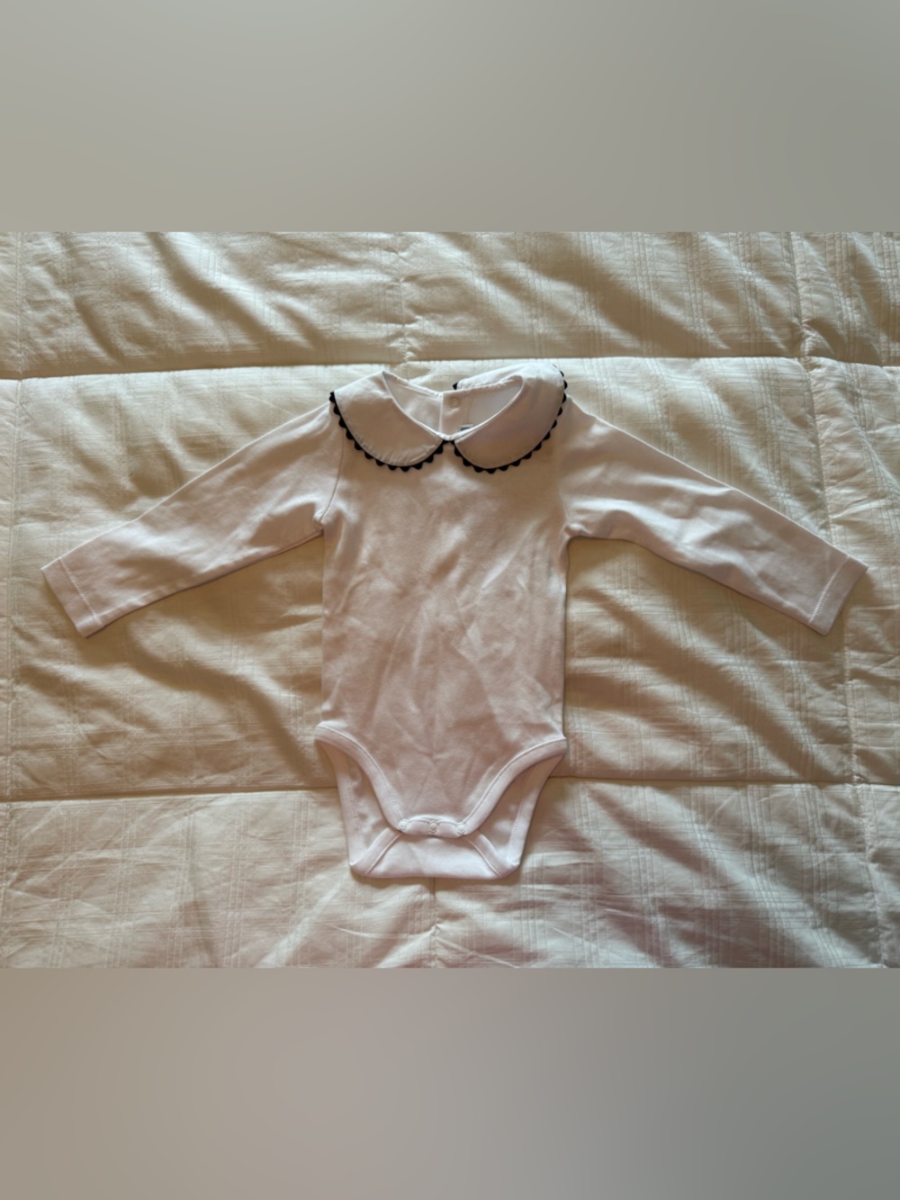 Jacadi White Long-Sleeve Baby One-Piece with Blue-Trim Scalloped Collar NWT 18M